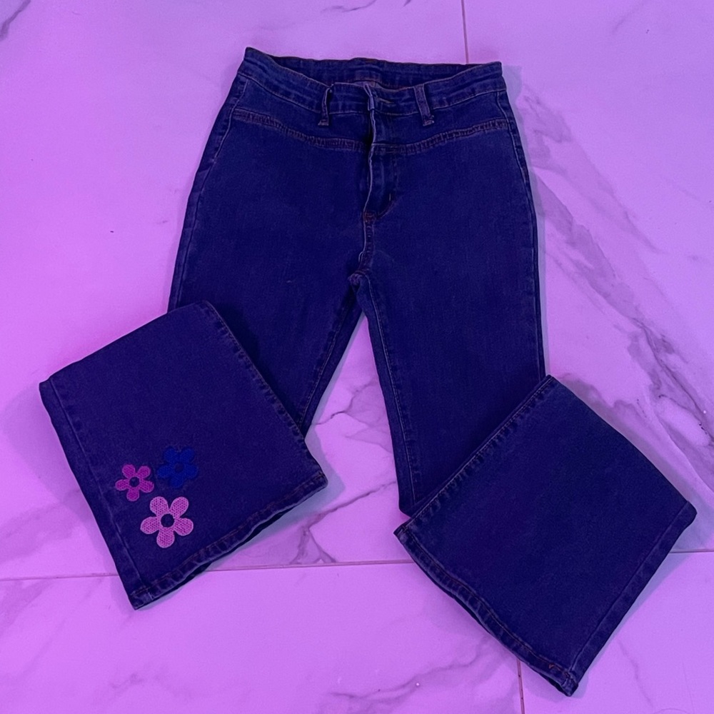 These cute bell bottoms from shein! Size xs or 0-2!